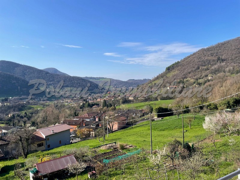Vigano San Martino, nuovo quadrilocale in posizione pedecollinare